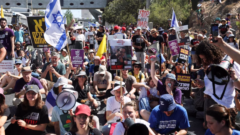 Massive Rally in Tel Aviv Demands an End to Gaza War