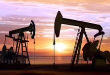 Oil Heads For Biggest Quarterly Loss Since 2020