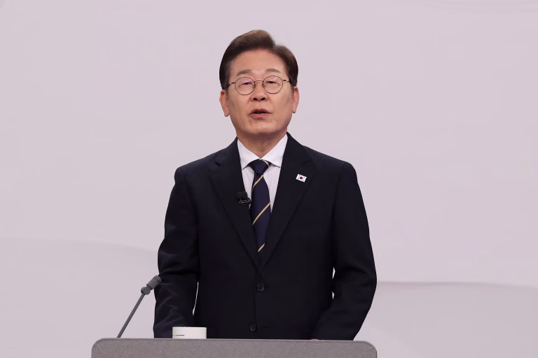 Six Americans Detained In South Korea For Trying To Send Bibles To North Korea